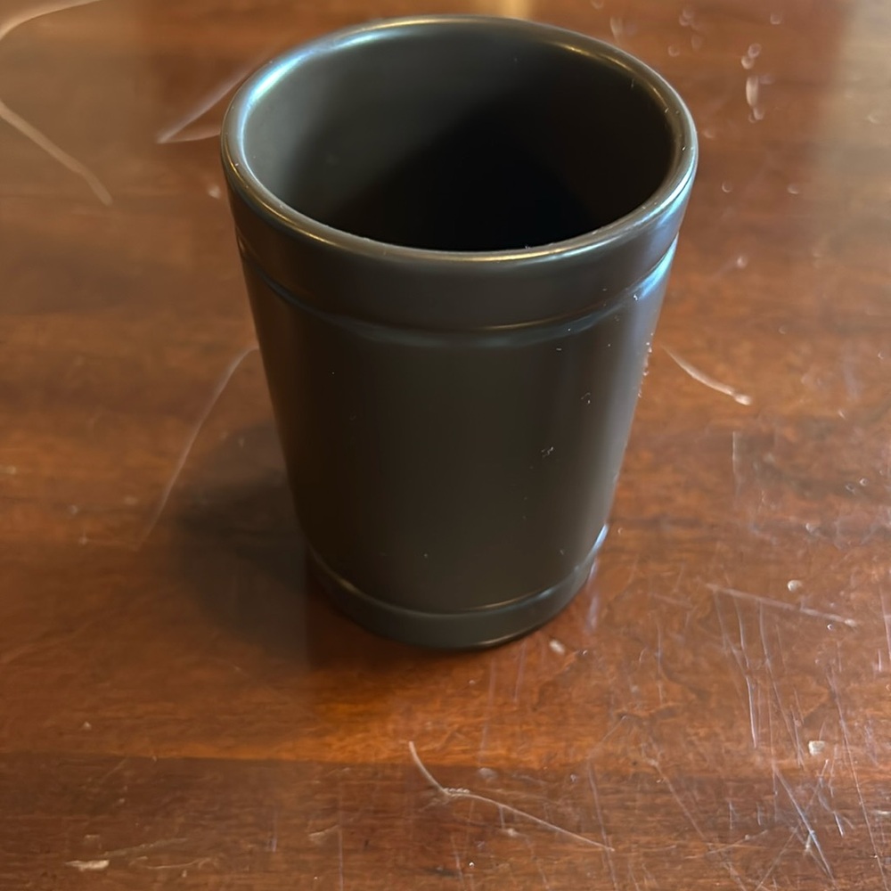 Brown Tumbler for Toothpaste or Toothbrushes